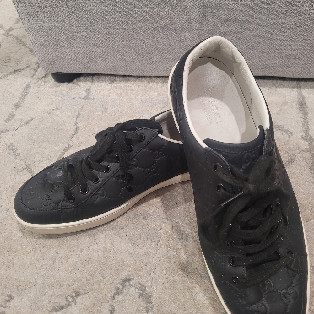 Authentic Gucci Black Leather Sneakers. 10.5 US
